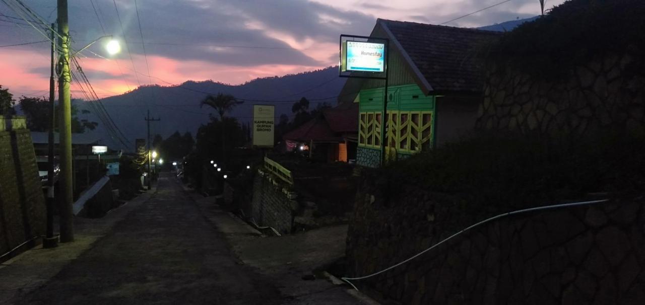 Homestay Anggun โบรโม ภายนอก รูปภาพ