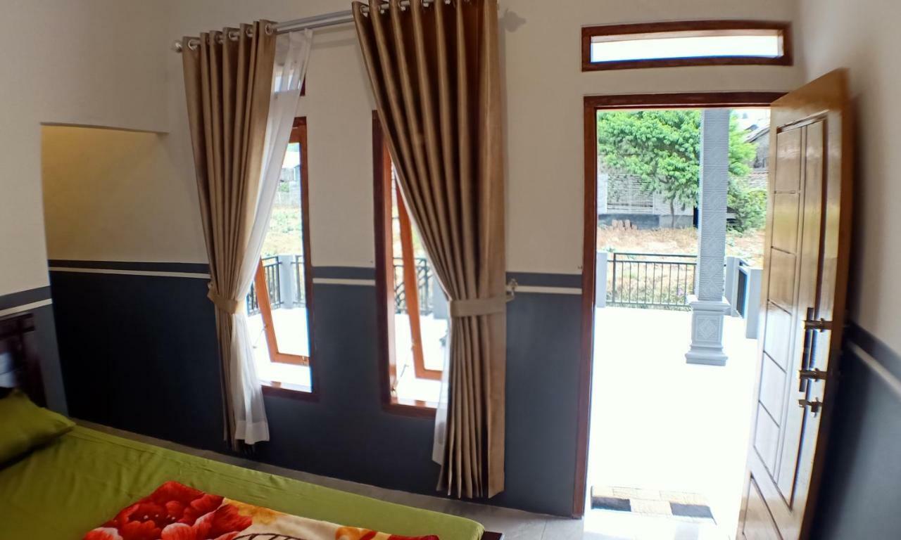 Homestay Anggun โบรโม ภายนอก รูปภาพ